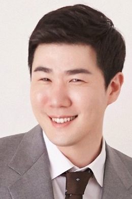 Kenneth Lee